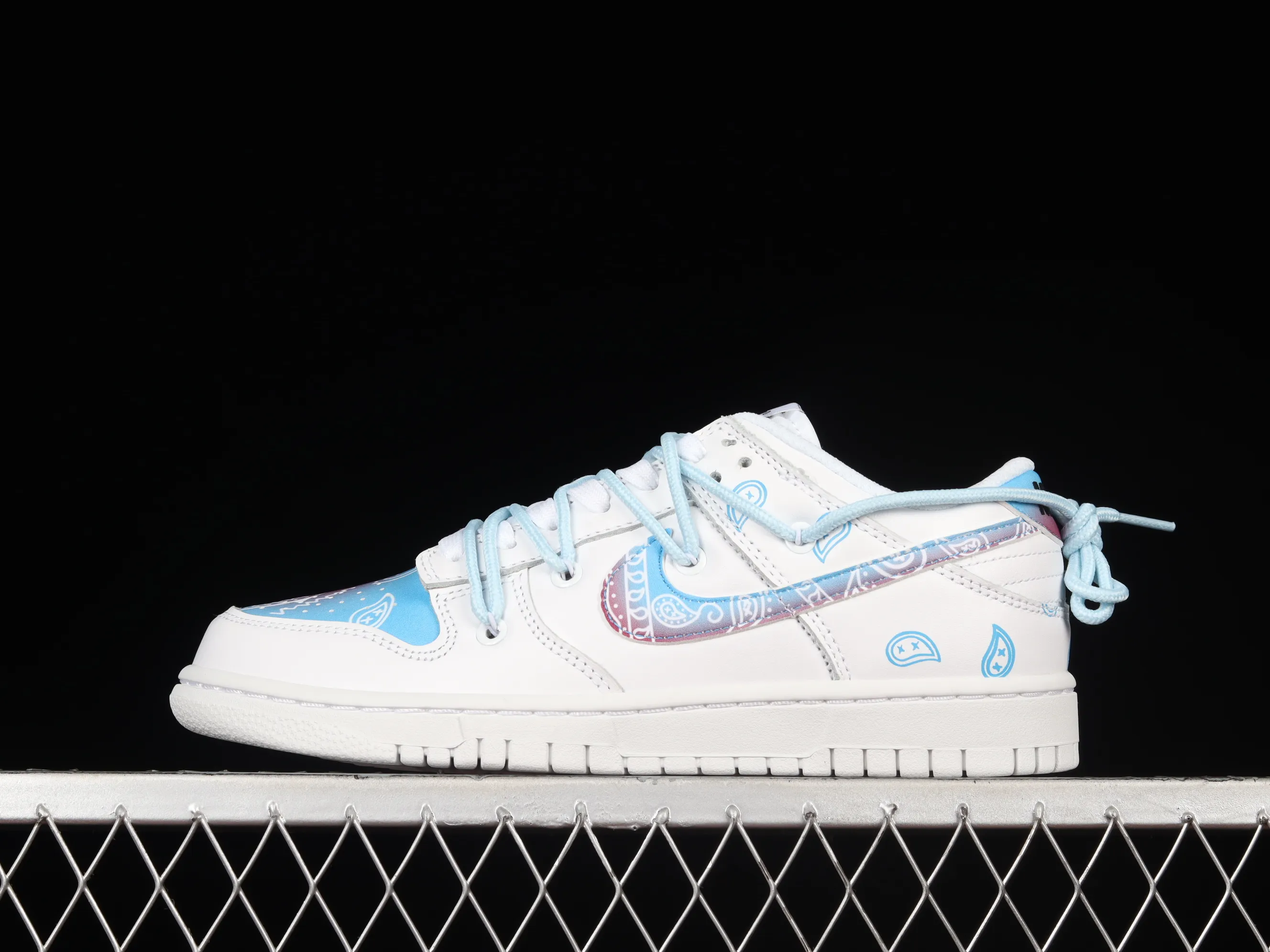 All categories Nk SB Dunk series Nk SB Dunk Low Low-top sneakers Nk Dunk Low Cashew flower strap deconstruction SB smashed backboard fashion casual sneakers DD1503-109